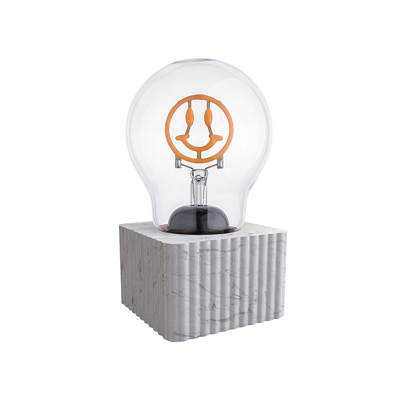 Díszítse az asztali lámpa alapját (üveg integrált mész) Díszítse az asztali lámpa alapját (üveg integrált mész)